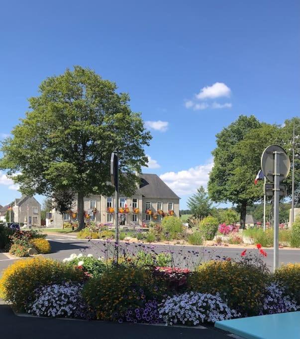 Bed and Breakfast Ferme De Noyes Sourdeval Exterior foto