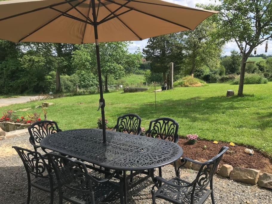 Bed and Breakfast Ferme De Noyes Sourdeval Exterior foto
