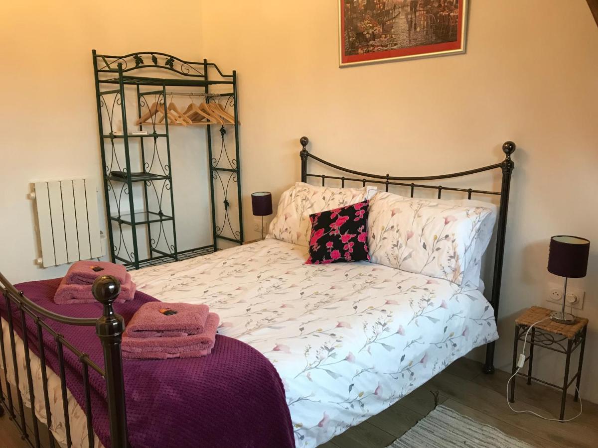 Bed and Breakfast Ferme De Noyes Sourdeval Exterior foto