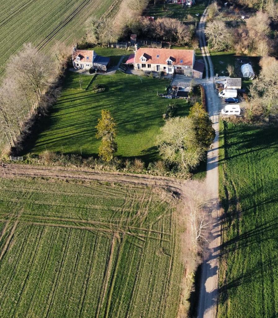 Bed and Breakfast Ferme De Noyes Sourdeval Exterior foto